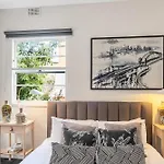 Heatherbrae I - World Class Harbour Bridge Views!