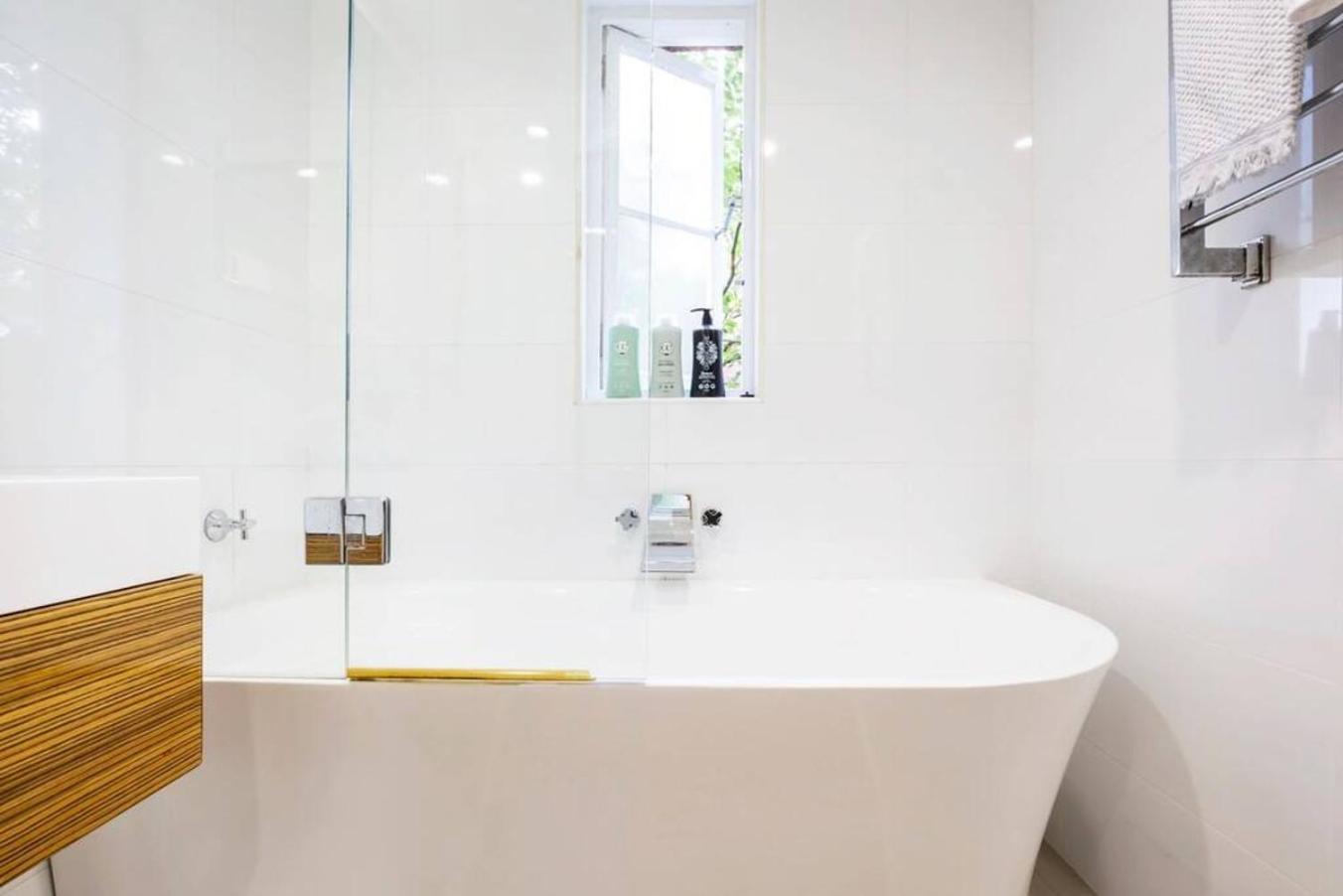 Heatherbrae I - World Class Harbour Bridge Views!