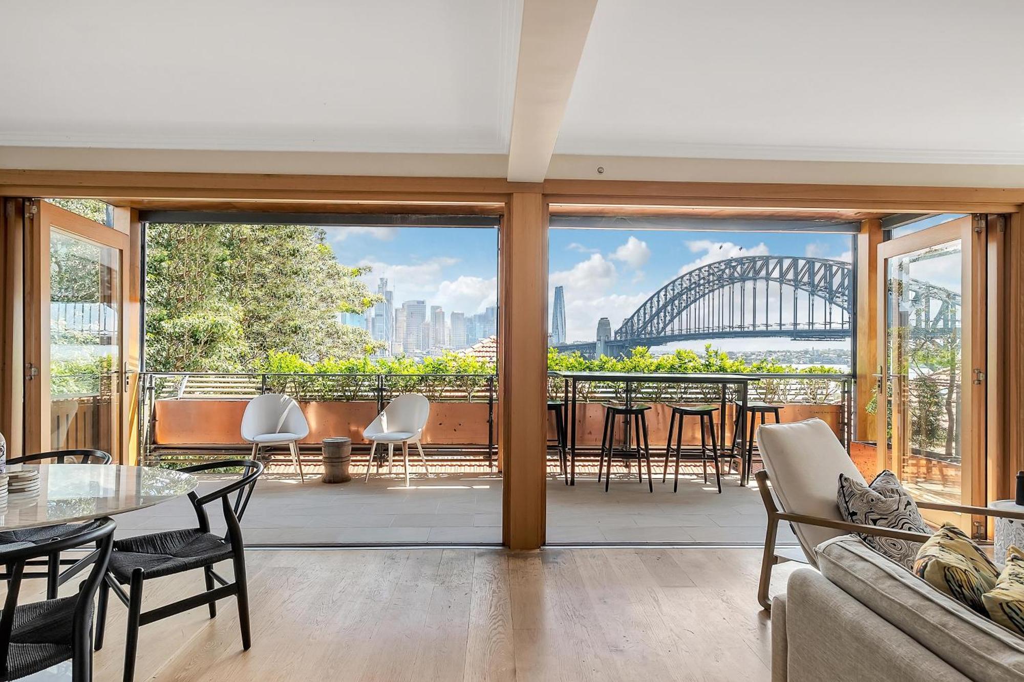 Heatherbrae I - World Class Harbour Bridge Views! * Sydney
