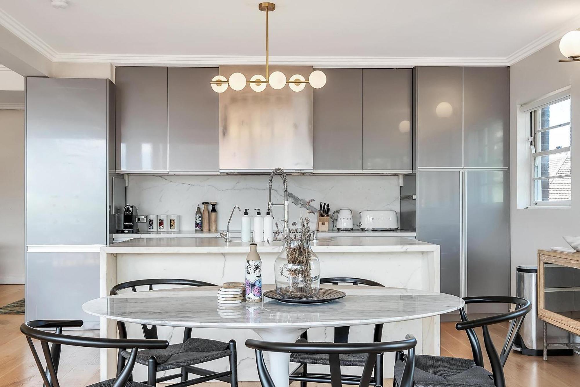 Heatherbrae I - World Class Harbour Bridge Views! *