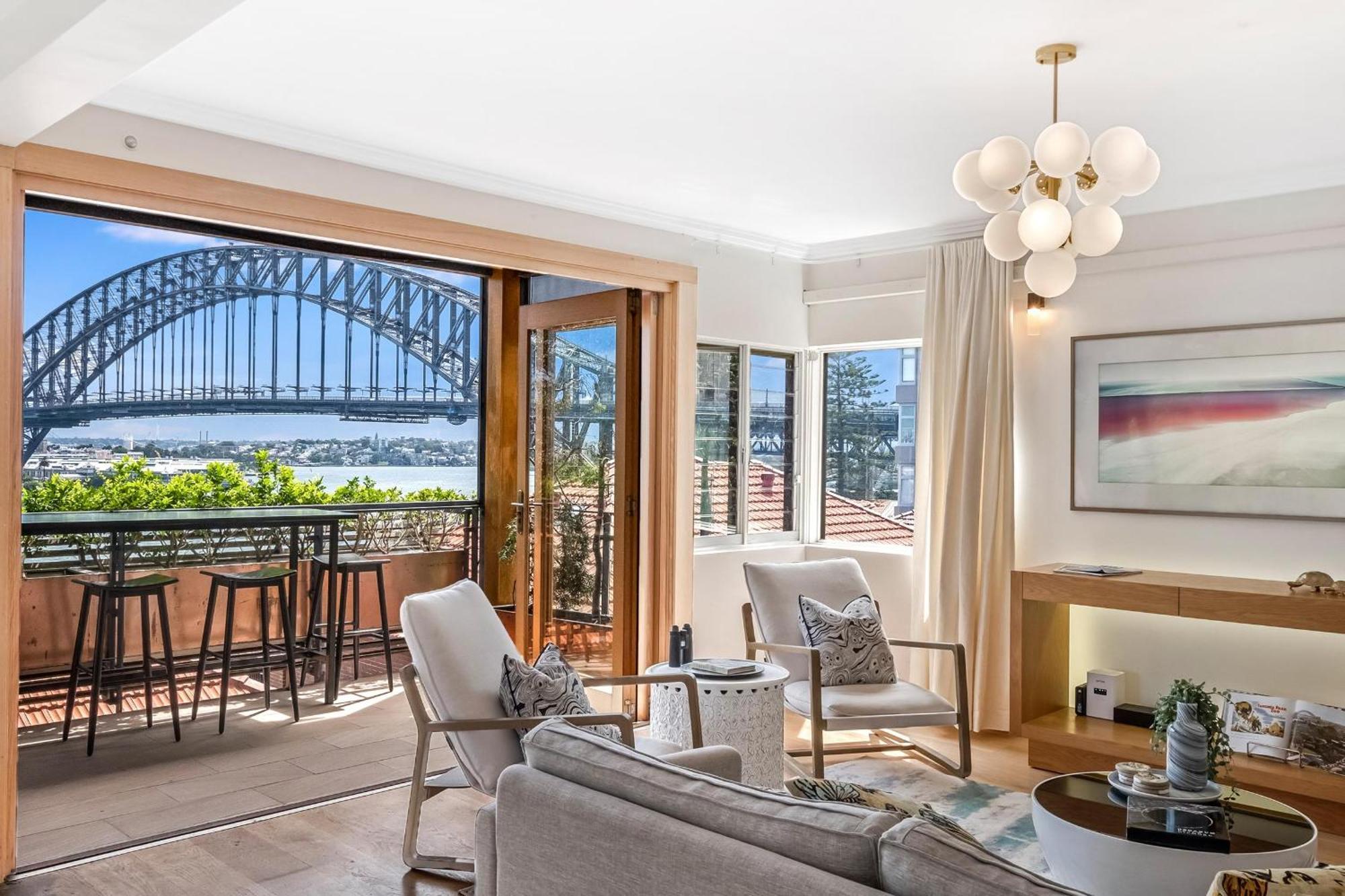 Heatherbrae I - World Class Harbour Bridge Views! Apartment