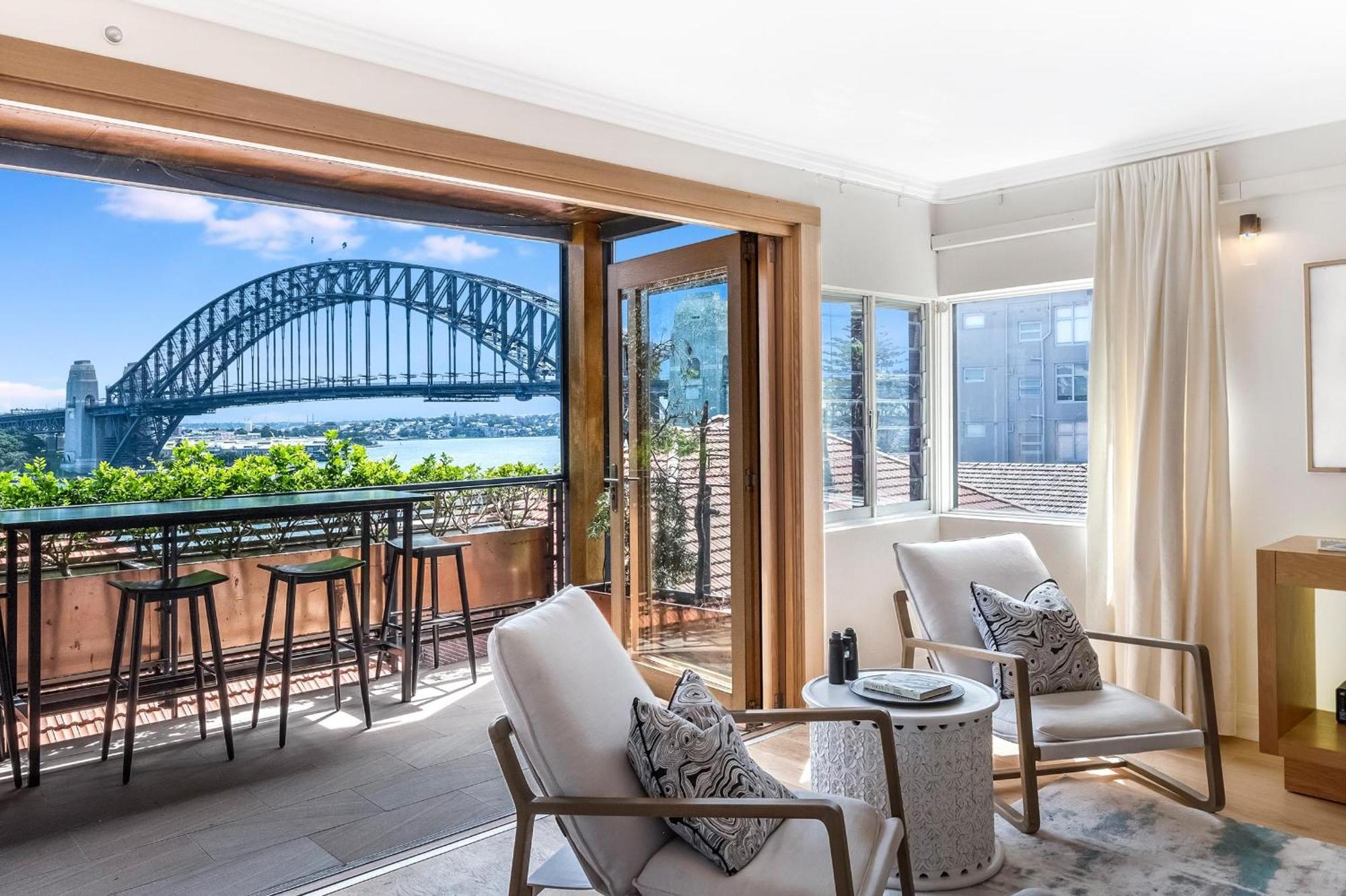 Heatherbrae I - World Class Harbour Bridge Views! * Sydney